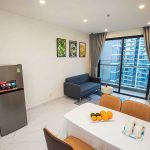 Cho thuê căn hộ 2 phòng ngủ view hồ bơi nội khu Beverly Solari 6